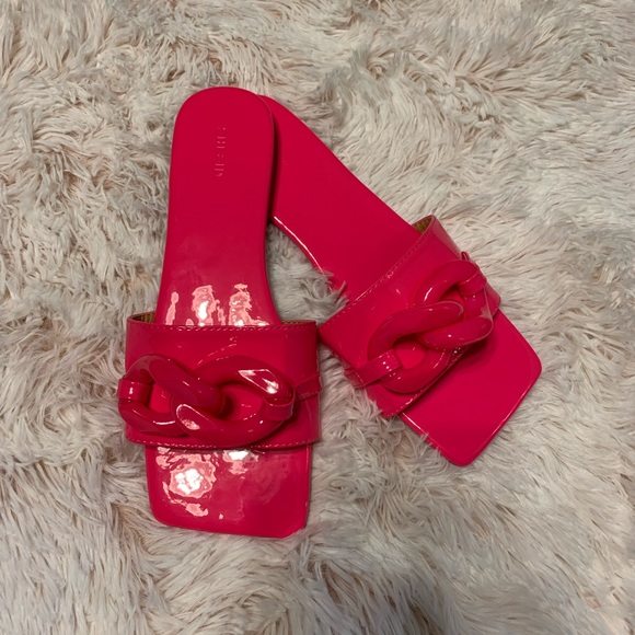 SHEIN pink sandals size 40. - Picture 1 of 3